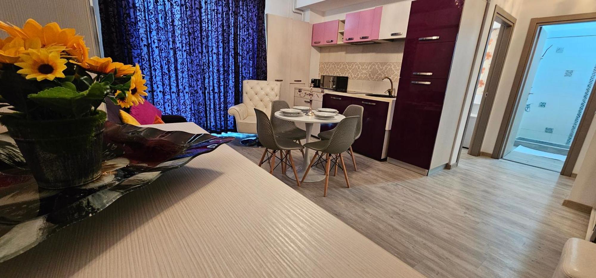 Luxury Aparthotel Promenada In Building Stefan Prima Linie La Mare Năvodari Extérieur photo