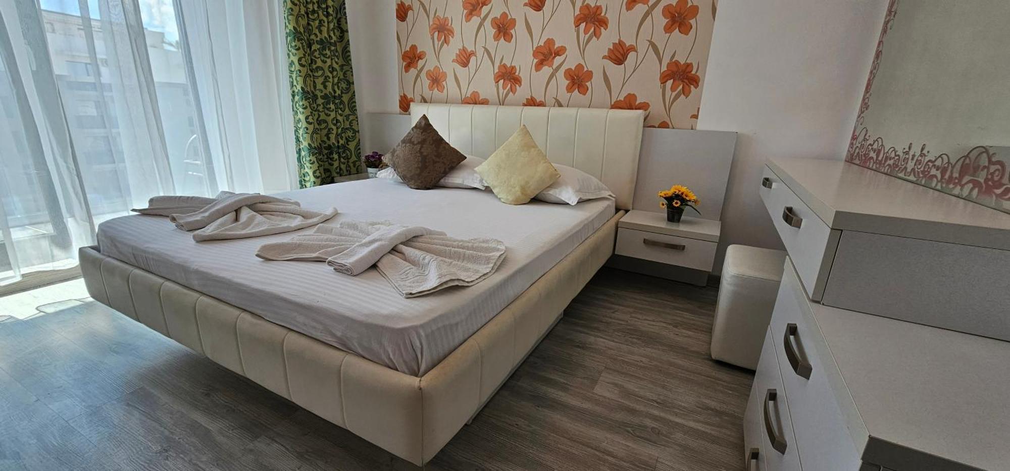 Luxury Aparthotel Promenada In Building Stefan Prima Linie La Mare Năvodari Extérieur photo